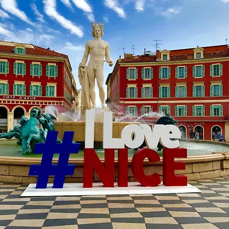 For Art And Promenade Lovers Nice